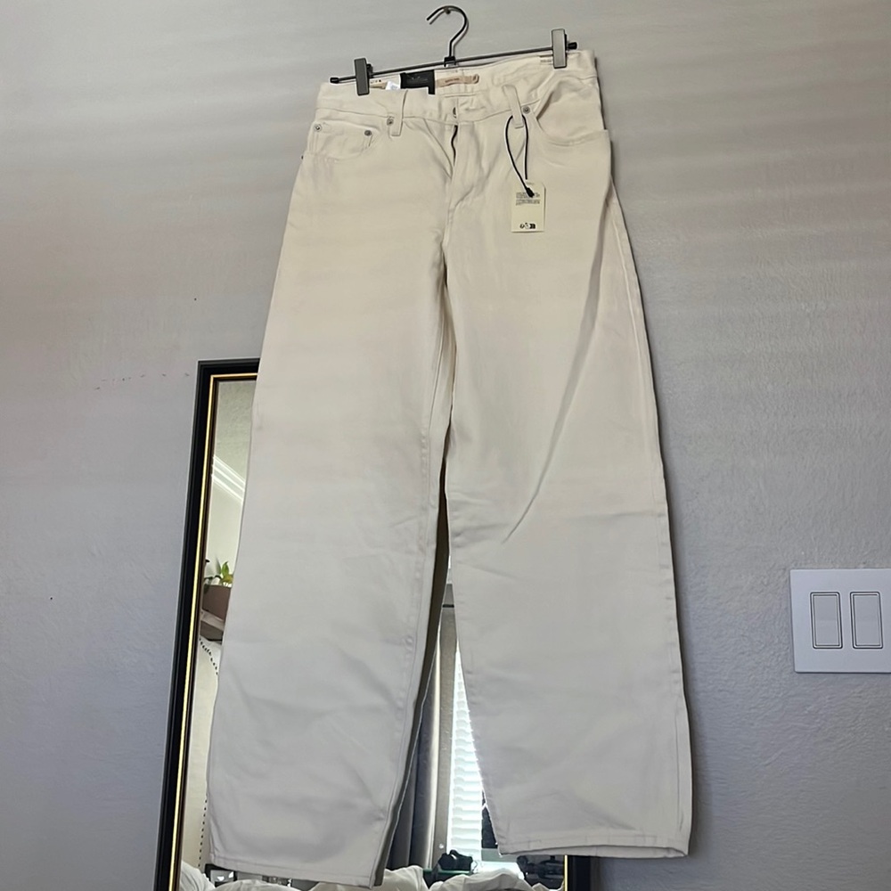 Levi's Baggy Dad Jeans Barely Freezing White